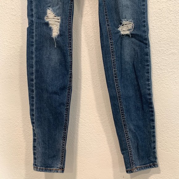 Wild Fable Highest Rise Skinny Jeans Blue Stretch Distressed Holes 24x28 Size 00 - Picture 7 of 10